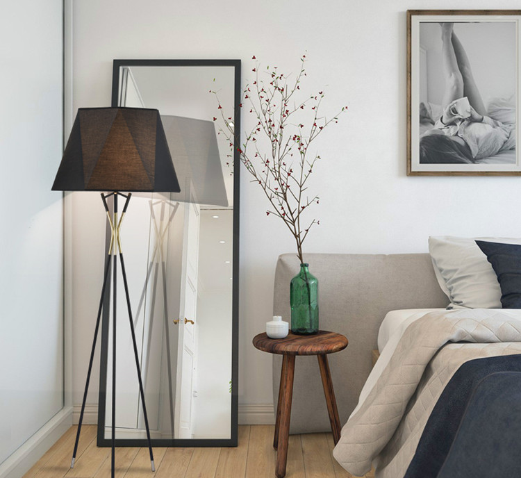 Women's Brown Leather Backpacks